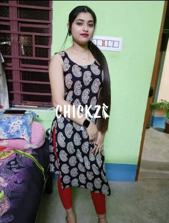 Stylish Look Female Ready For Nice Entertainment